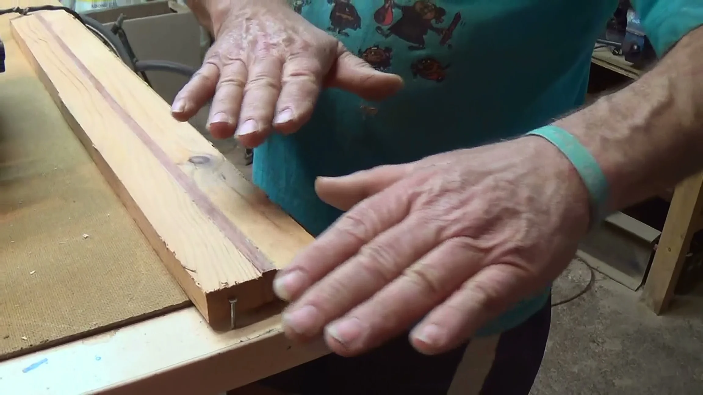 Colagem do braço com reforço central